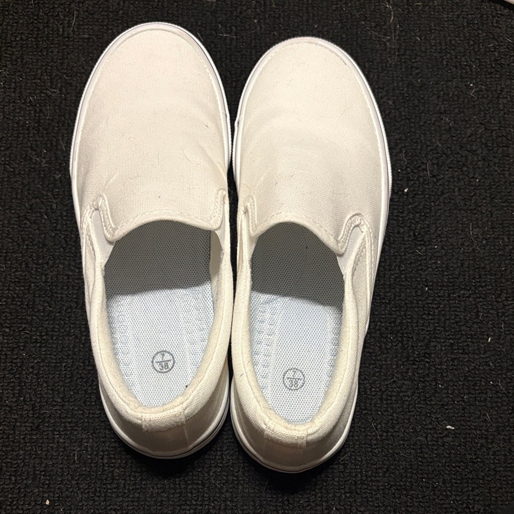 Children's Slip-On Canvas Shoes - White